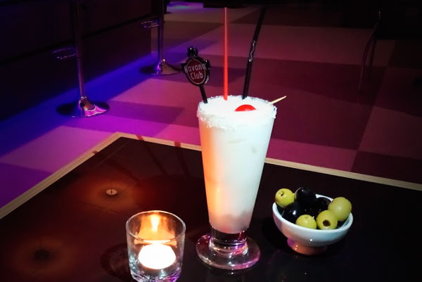 Piña Colada – KHARMA BAR